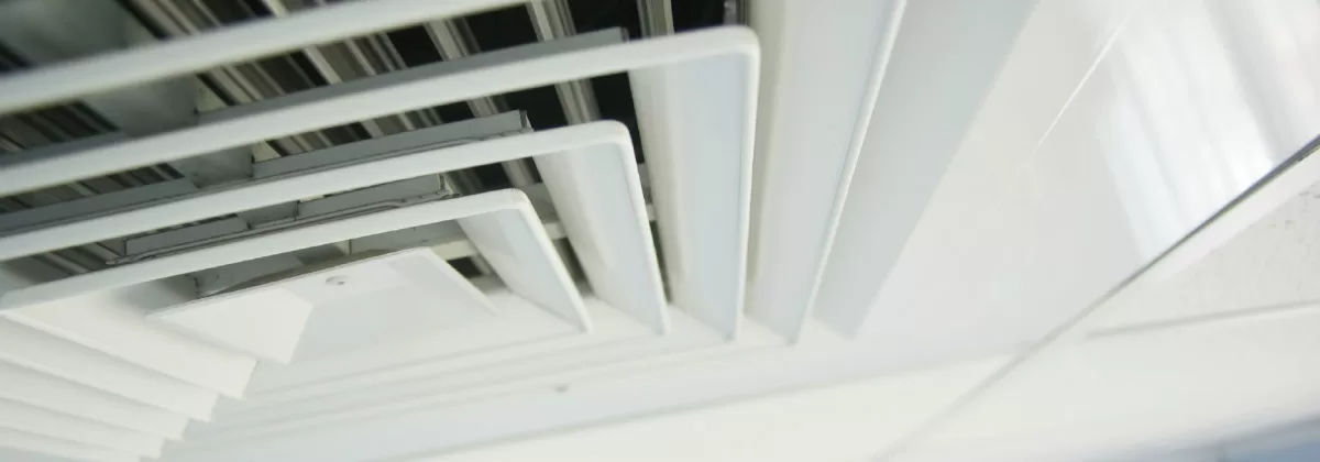 Commercial air conditioning vent