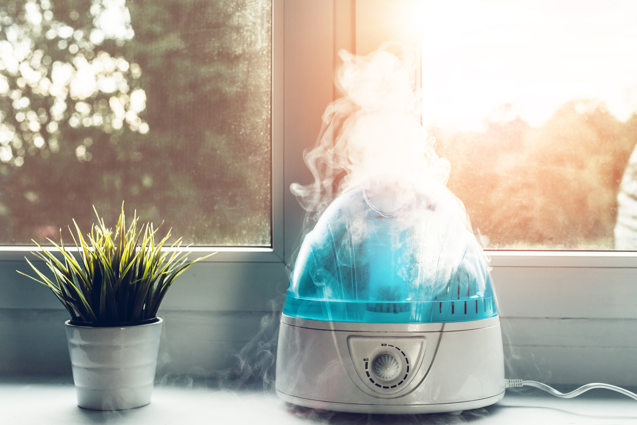 Air humidifier during work